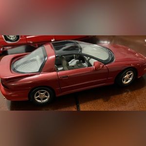 Die-cast Collectible 1:18 ERTL 1996 Pontiac Firebird